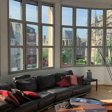 Loft Des Sacres - Vue Unique Sur La Cathedrale Apartment Reims Exterior photo