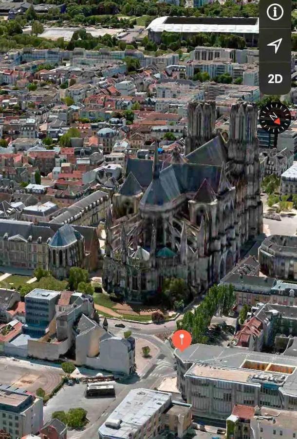 Loft Des Sacres - Vue Unique Sur La Cathedrale Apartment Reims Exterior photo