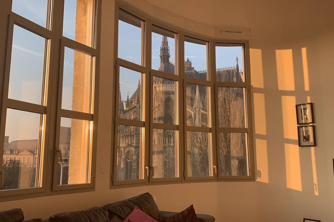 Loft Des Sacres - Vue Unique Sur La Cathedrale Apartment Reims Exterior photo
